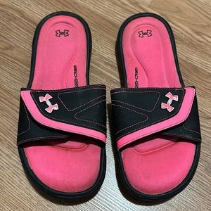 Under Armour Memory Foam slides, woman size 8, lightly worn.